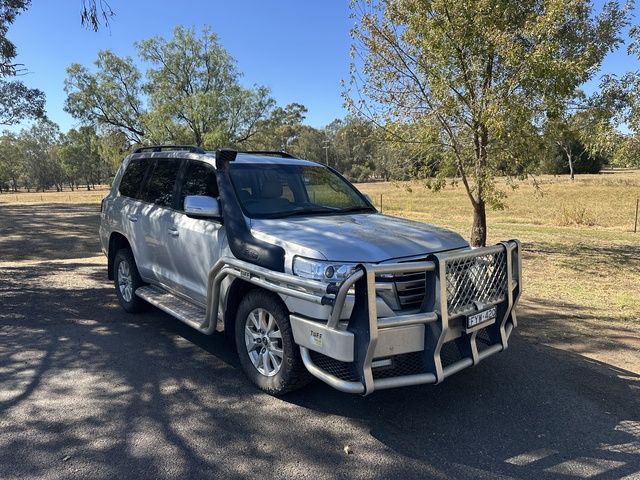 2020 Toyota Landcruiser