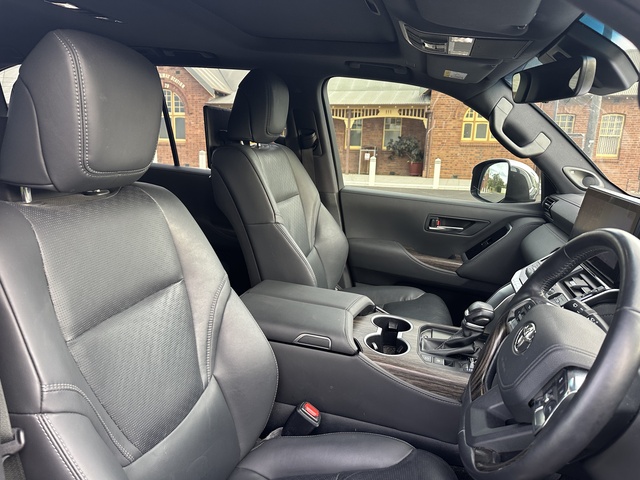 2022 Toyota Landcruiser - Image 14
