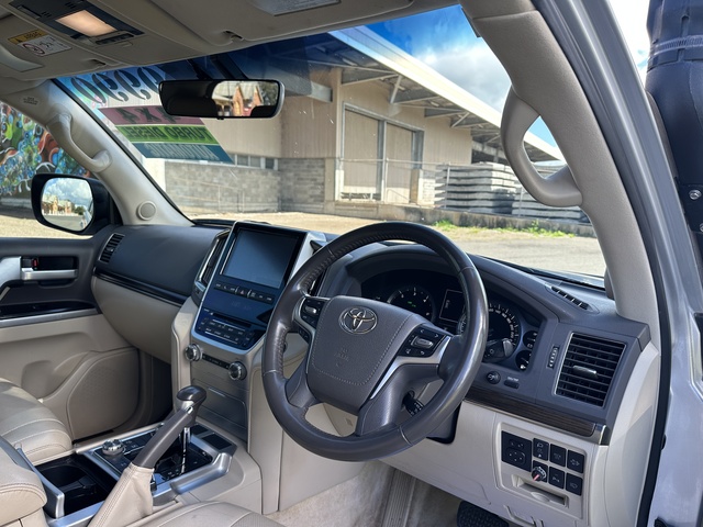 2020 Toyota LandCruiser - Image 4