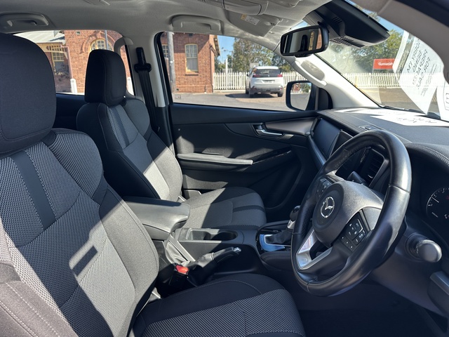 2021 Mazda BT-50 - Image 3
